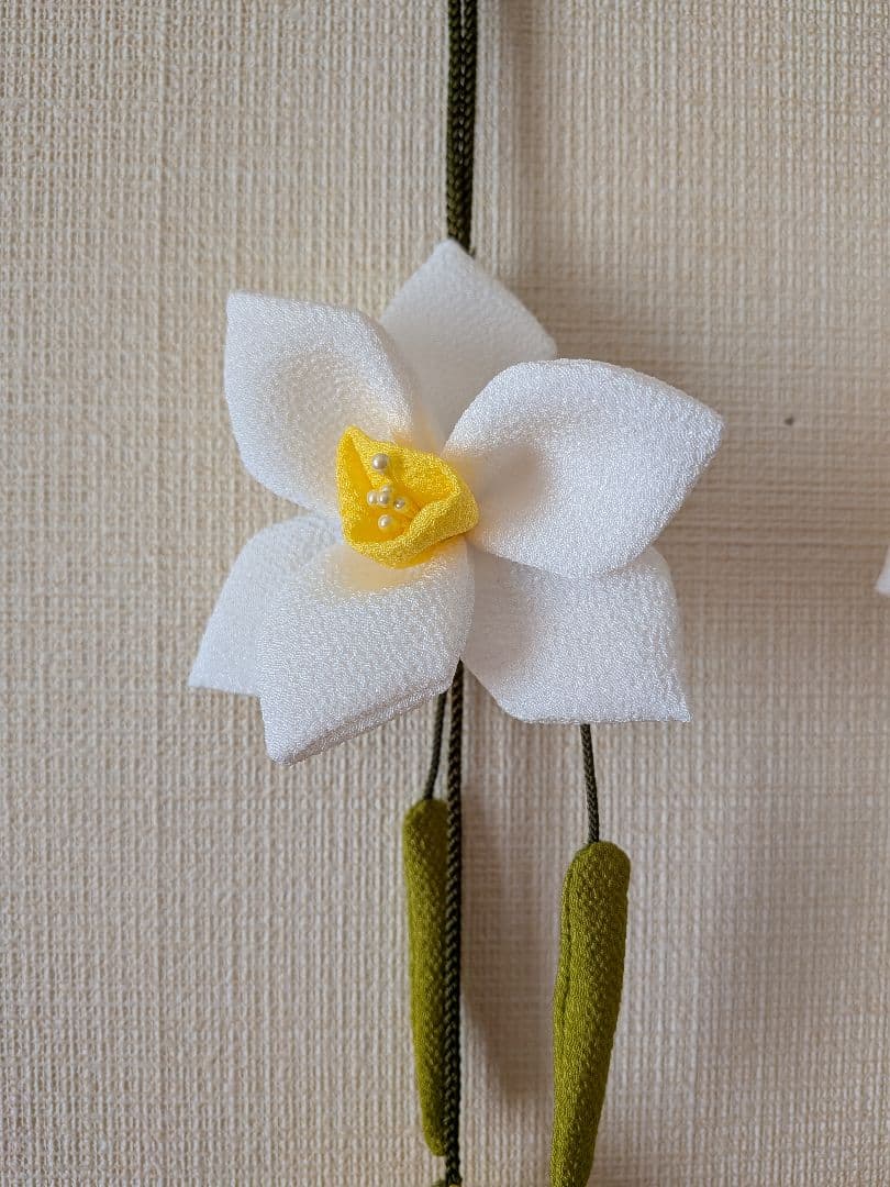 チロルパン「春のつるしかざり」「水仙」