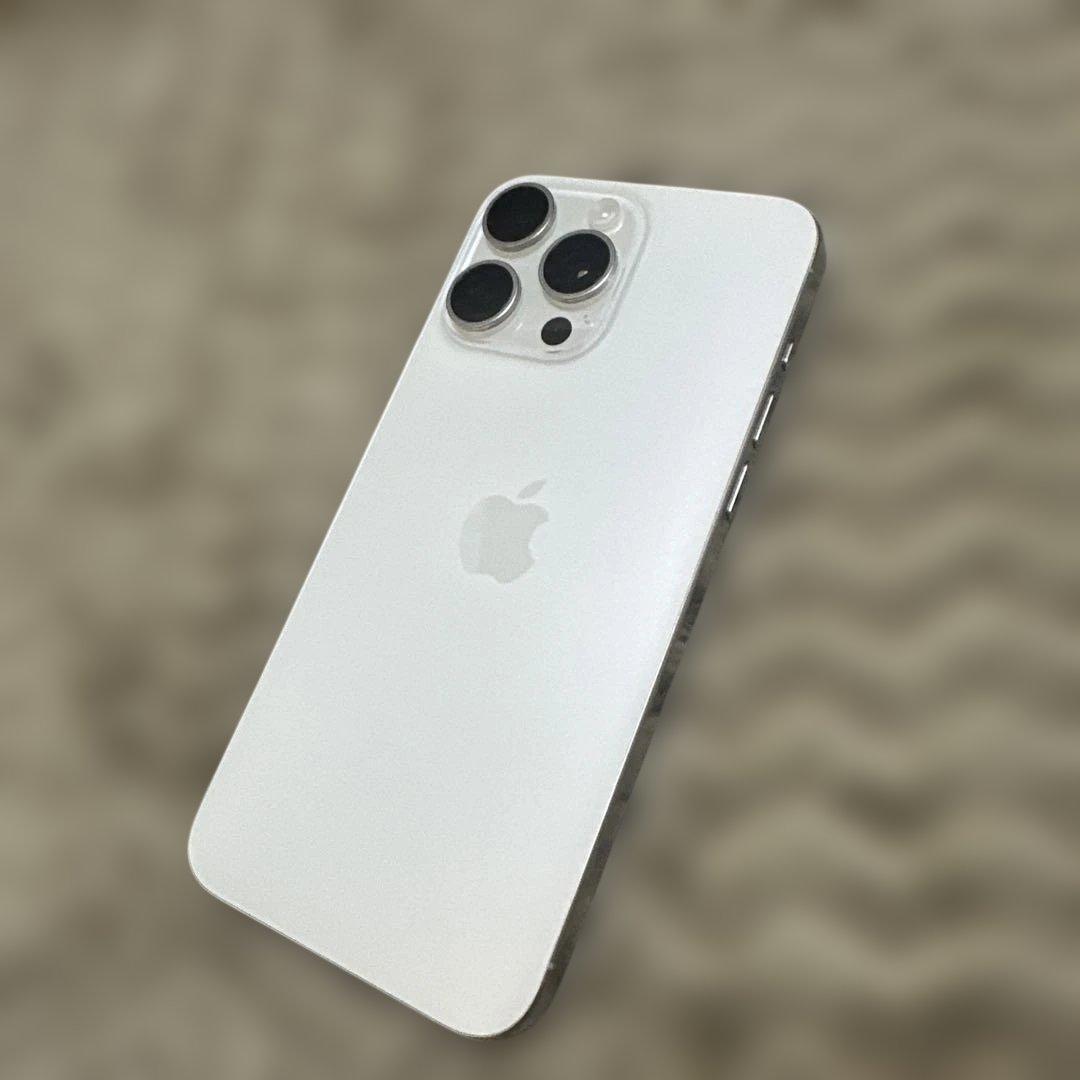 美品 iPhone15 promax 256GB SIMフリー