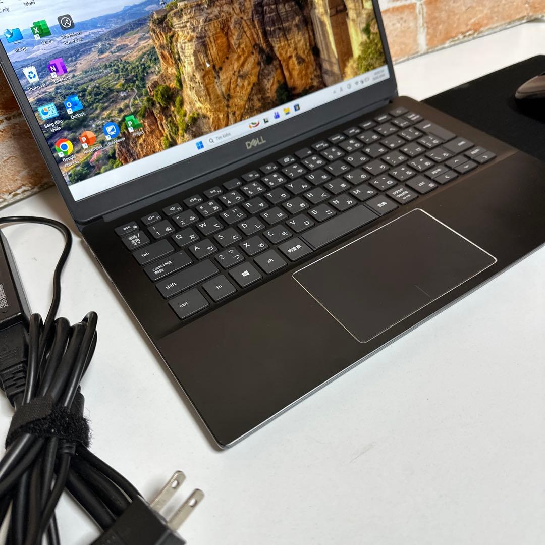 DELLノートPC 13インチ　Core i5 SSD 256GB Win11