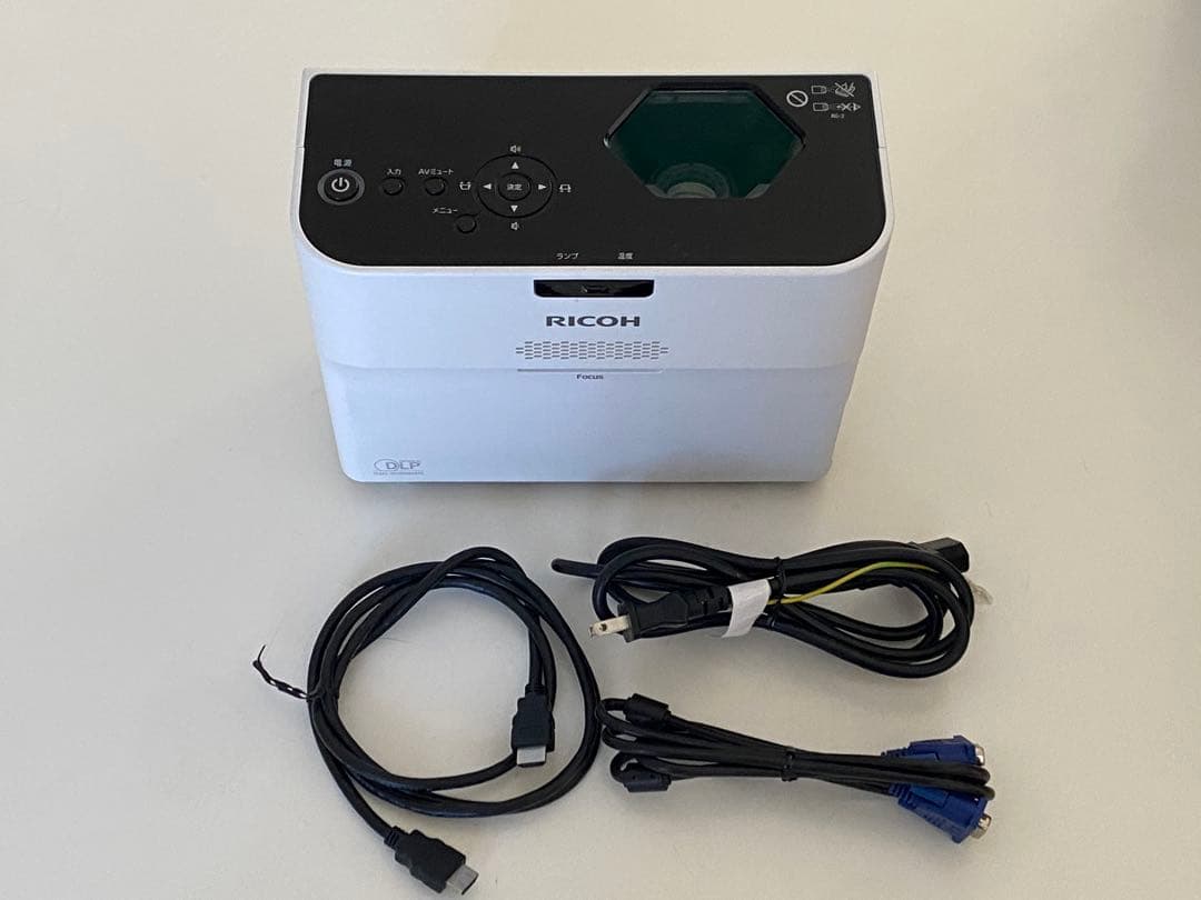 リコー 超単焦点 プロジェクター RICOH PJWX4152NI 黒い影あり