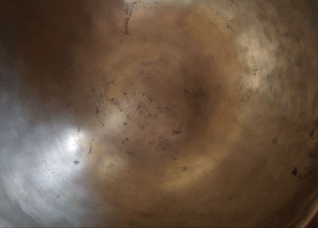 【本日限定価格】本物のシンギングボウルが欲しい方に　薄型　手打ち　チベット　密教