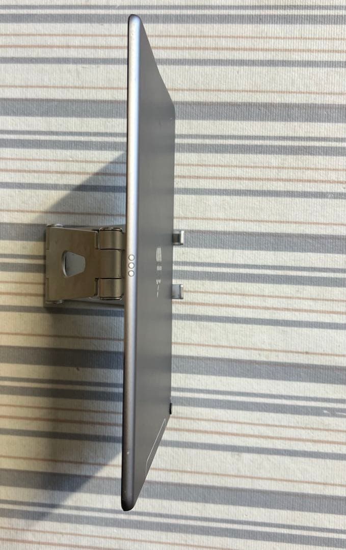 Apple SIMフリー10.5インチ iPad Pro（2017） 64GB