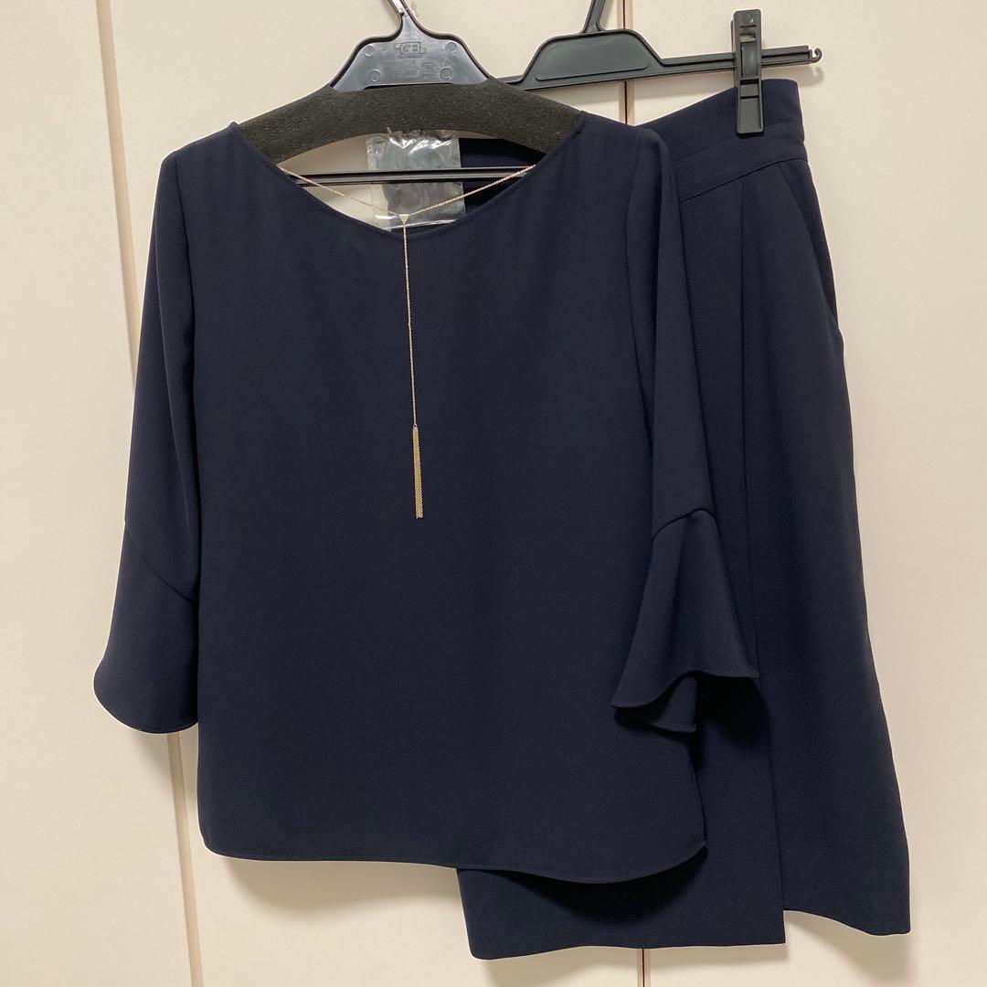 【新品未着用】JUSGLITTY スカートブラウス　セットアップ