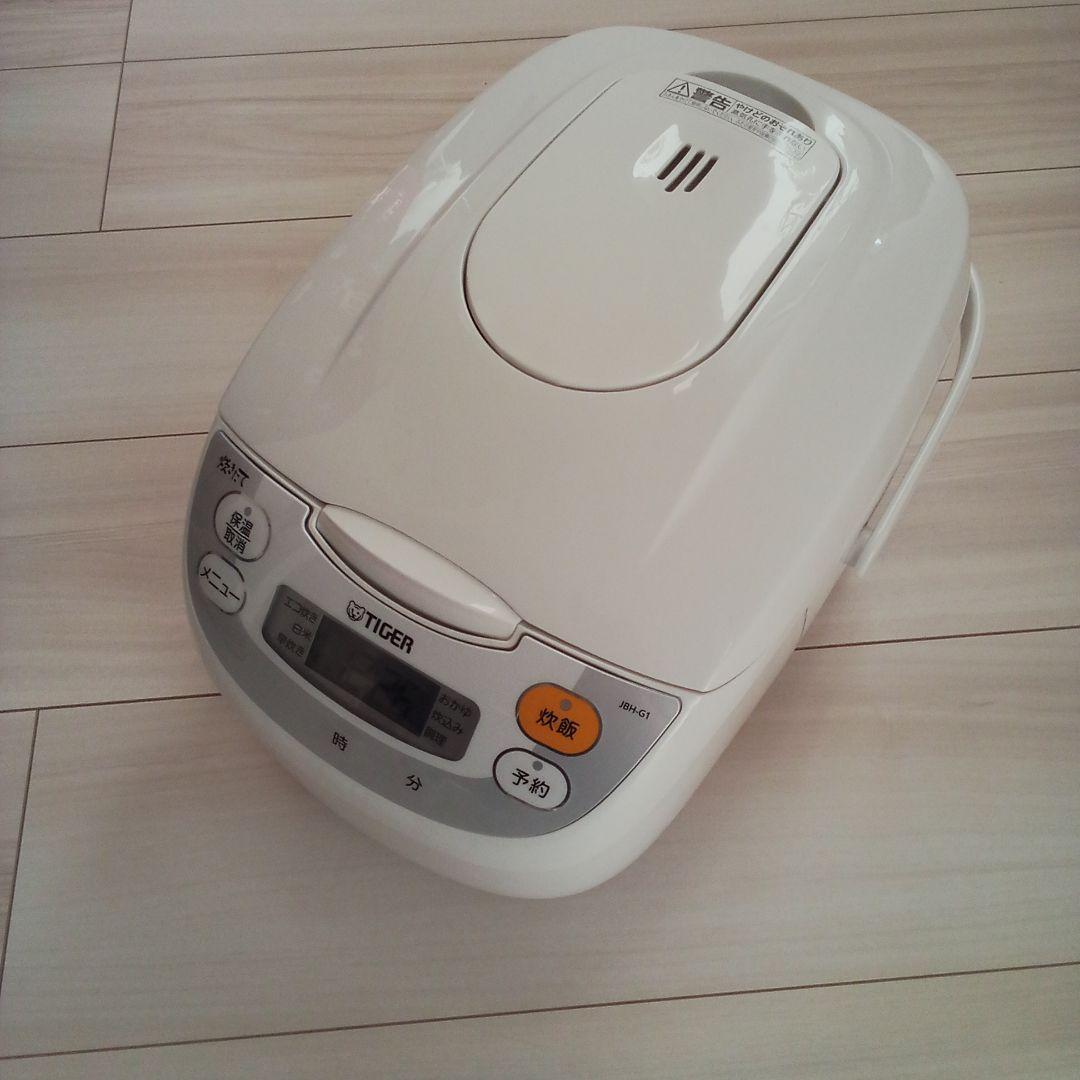 (中古品)　TIGER ホワイト炊飯器 デジタル表示