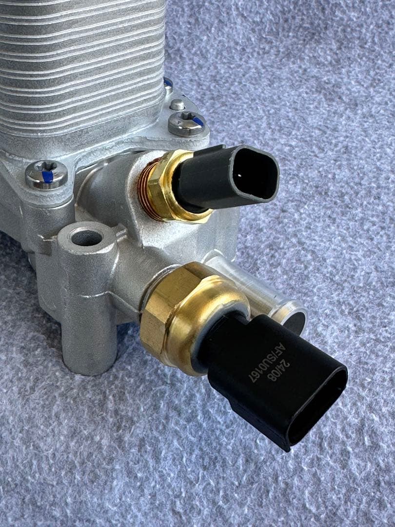 アルミオイルフィルターハウジング（ラングラーJKなど用）