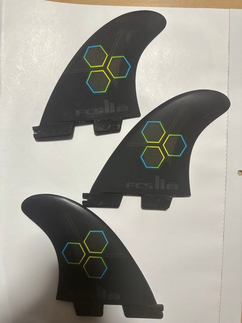 FCS II サーフボードフィン 3枚セット