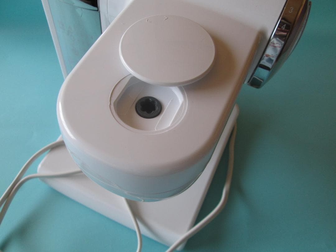 BOSCH　ボッシュコンパクトキッチンマシン　付属品元箱あり　パン・ケーキなどに