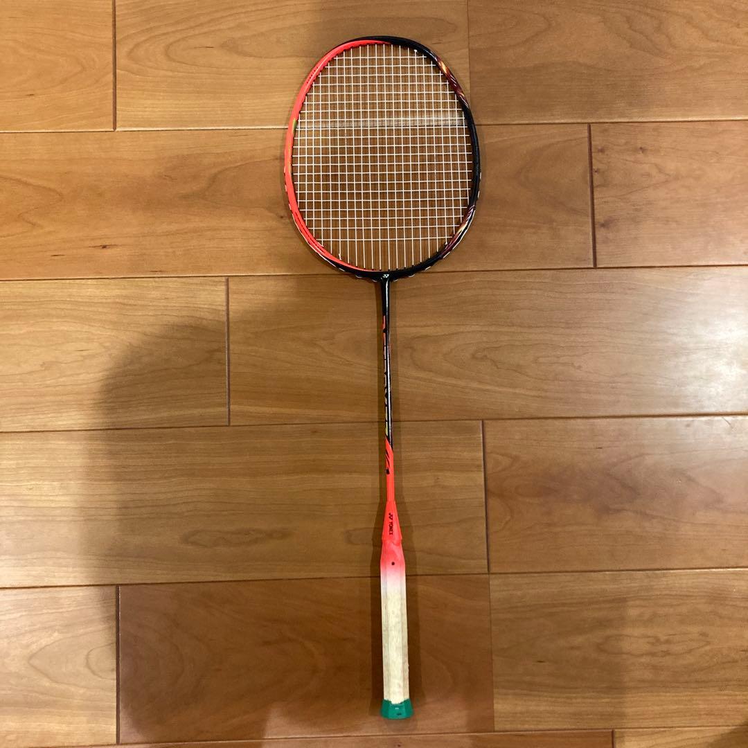 YONEX アストロクス77 バドミントンラケット 4UG5