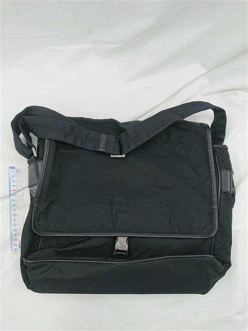 ◎プラダ PRADA メッセンジャーバッグ ナイロン ブラック系 メンズ