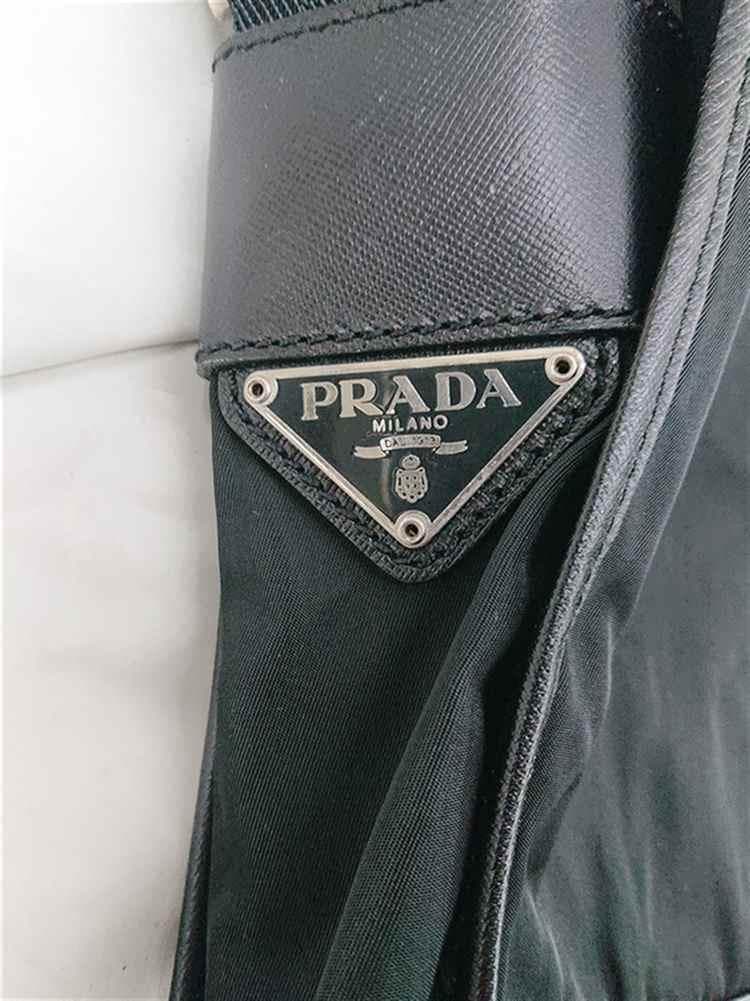 ◎プラダ PRADA メッセンジャーバッグ ナイロン ブラック系 メンズ