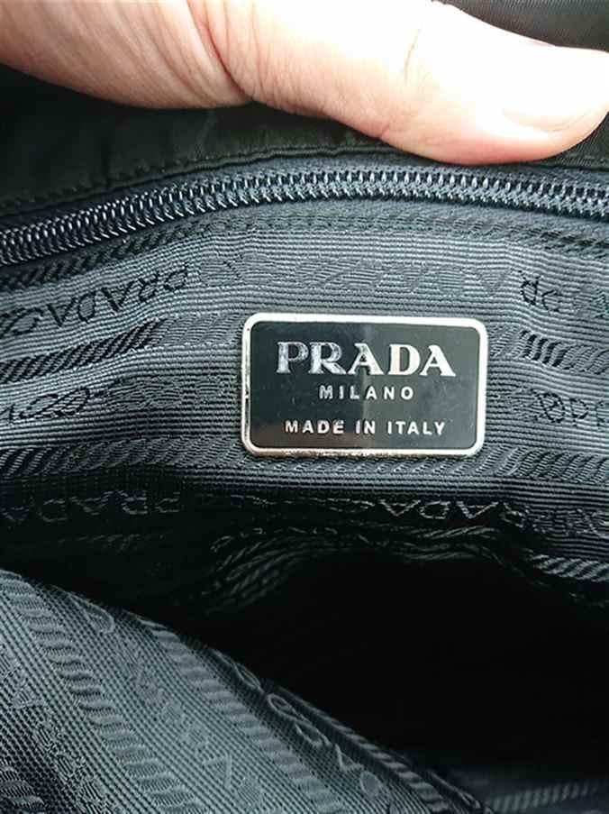 ◎プラダ PRADA メッセンジャーバッグ ナイロン ブラック系 メンズ