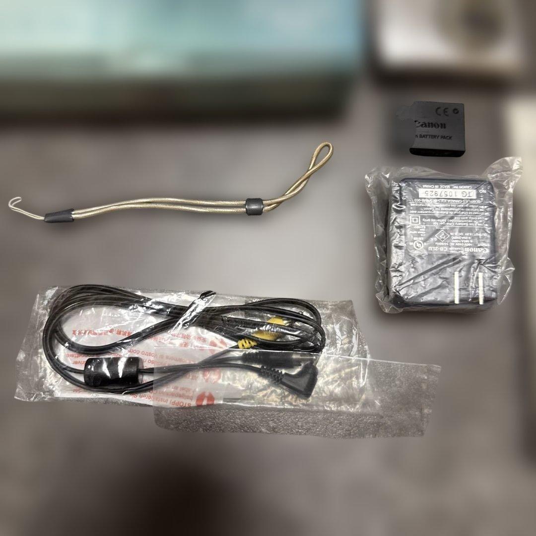 美品✨動作品✨Canon IXY DIGITAL 700 コンデジ