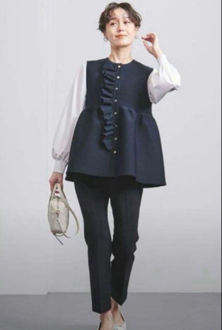 UNITED ARROWS ネイビー フリル ノースリーブベスト