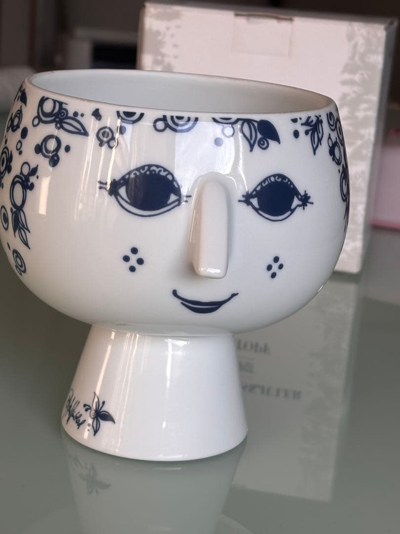 らーさんビヨンヴィンブラッドフラワーポット