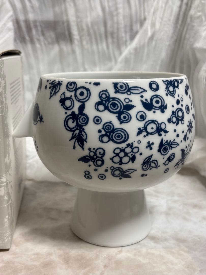 らーさんビヨンヴィンブラッドフラワーポット