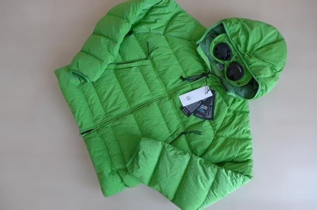 新品 C.P. COMPANY エコクローム ゴーグル ダウンジャケット
