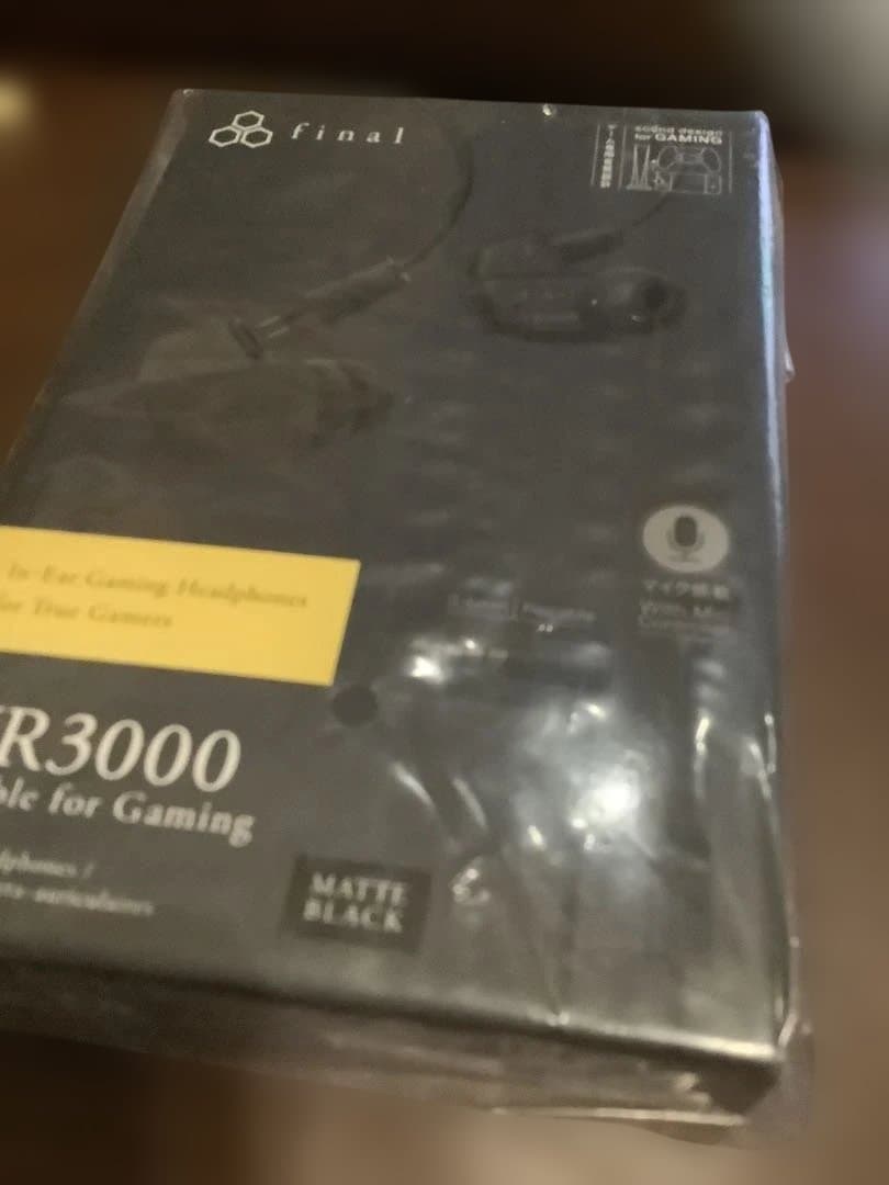final VR3000 有線ゲーミングイヤホン
