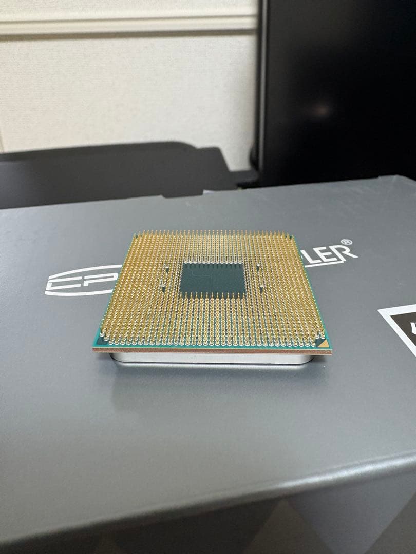 AMD Ryzen 3 4300G CPU + 冷却ファン