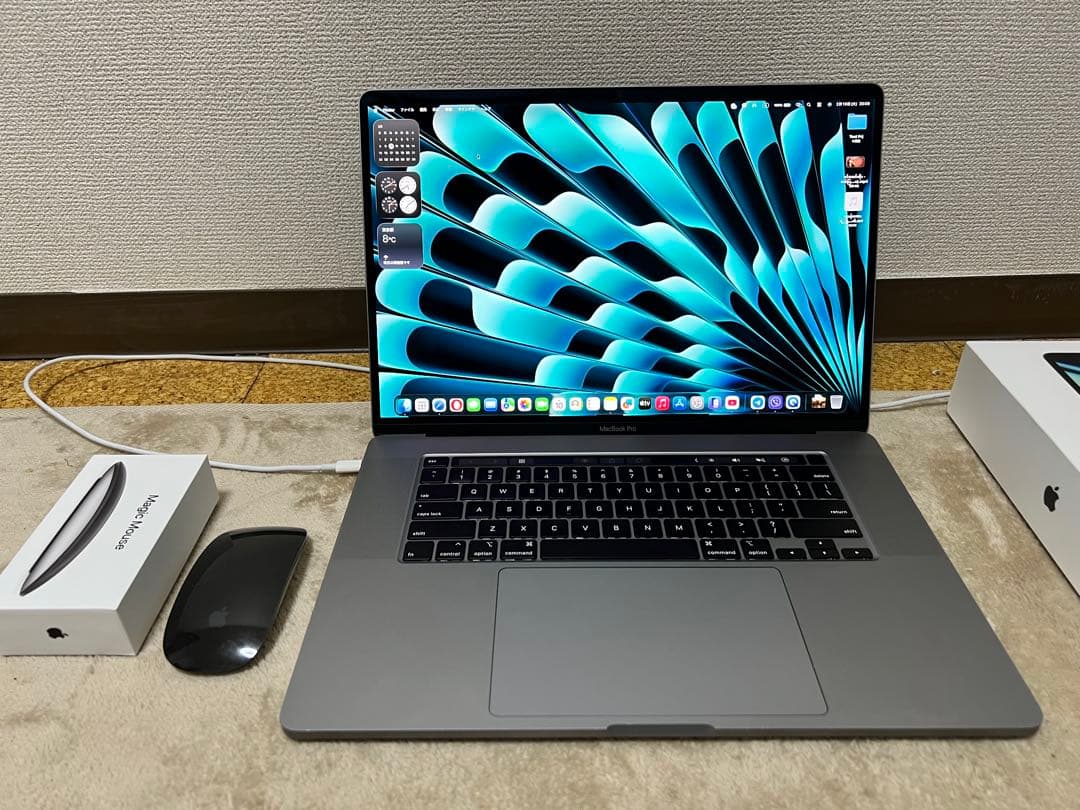 MacBook本体 MacBook Pro 2019 16inch 2TB 32GB core i9