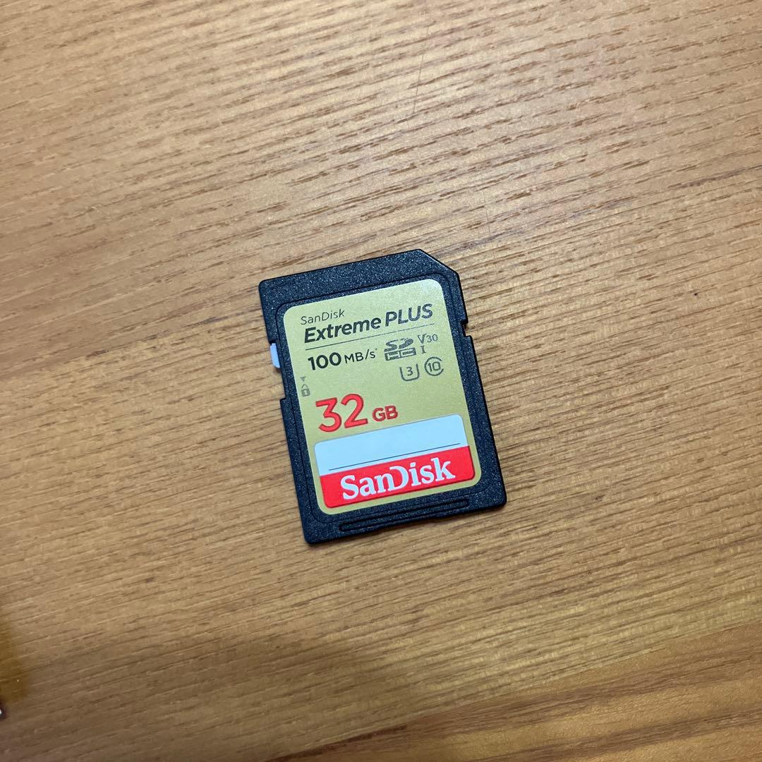 Nikon Z 30 ボディ　おまけ付き