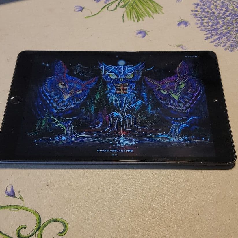 iPad 第8世代 WiFi 128GB 10.2インチ スペースグレ