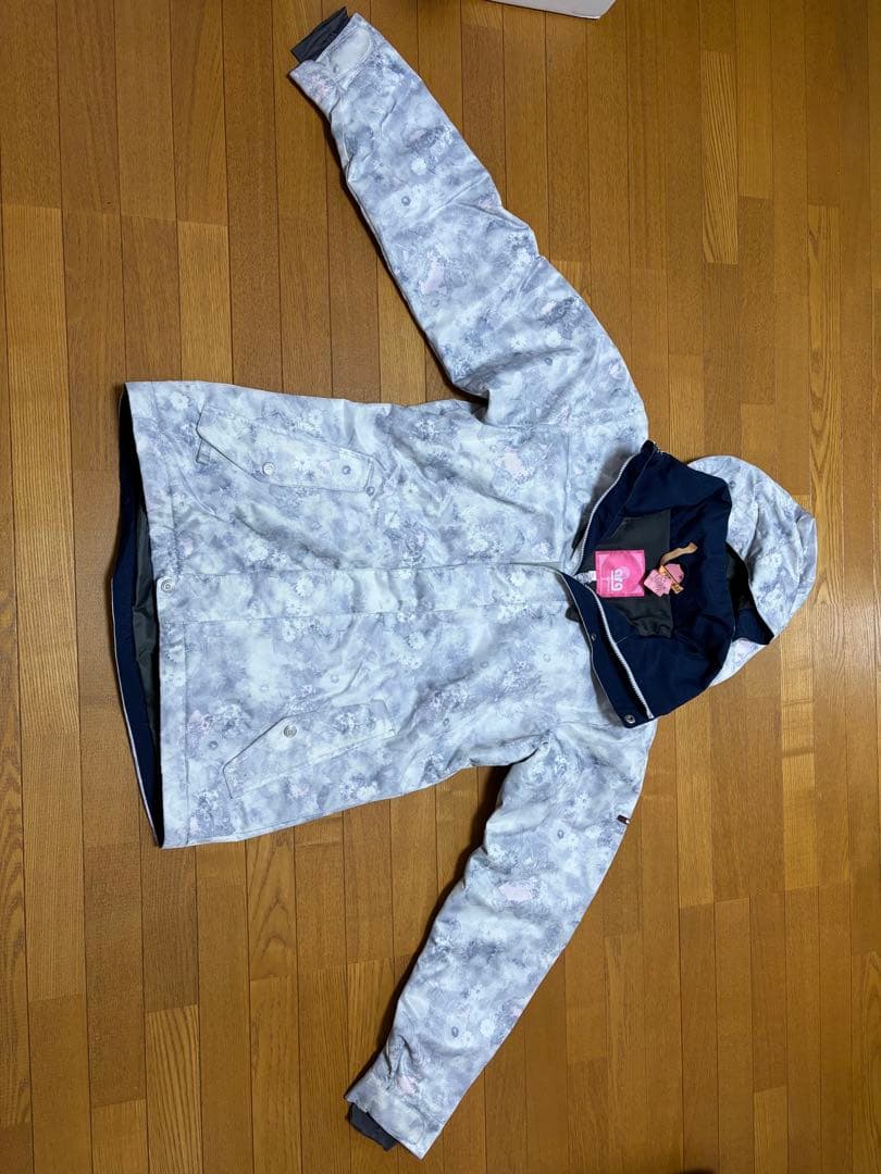 て*る様 スノーボードウェア 女性用 上下セット(その他小物込み)★クリーニング