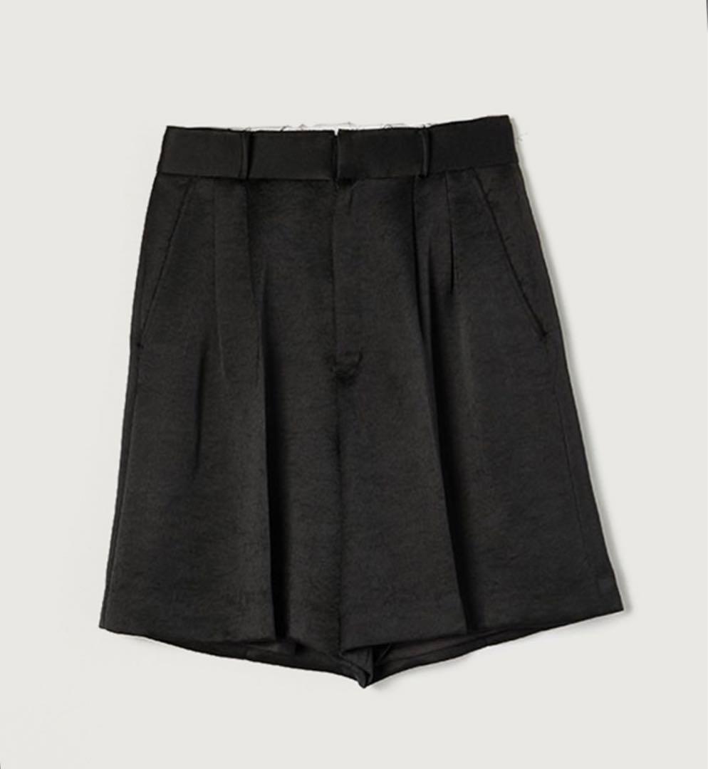 【早期完売】anuans サテンショートパンツ