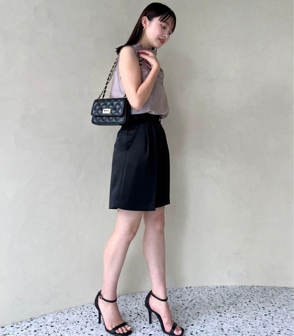 【早期完売】anuans サテンショートパンツ