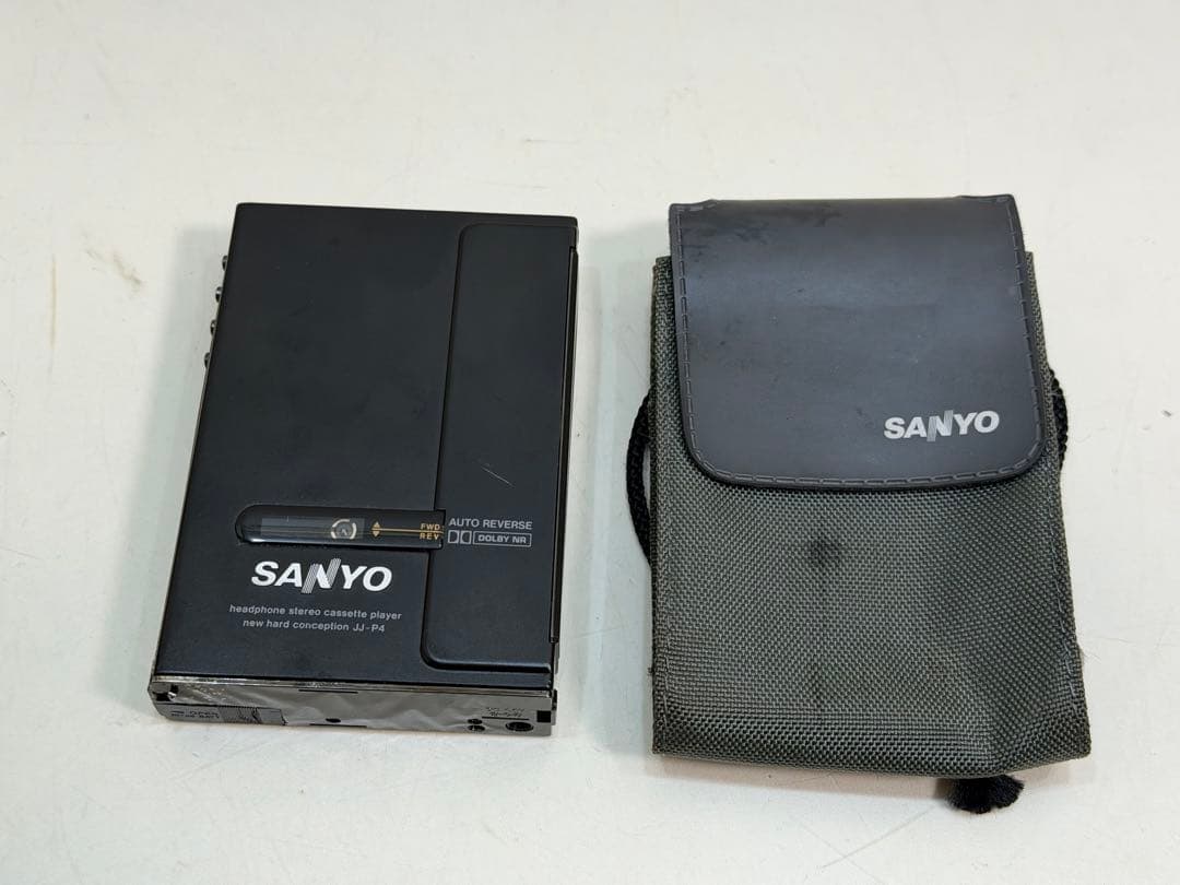 SANYO JJ-P4 レッド カセットプレーヤー