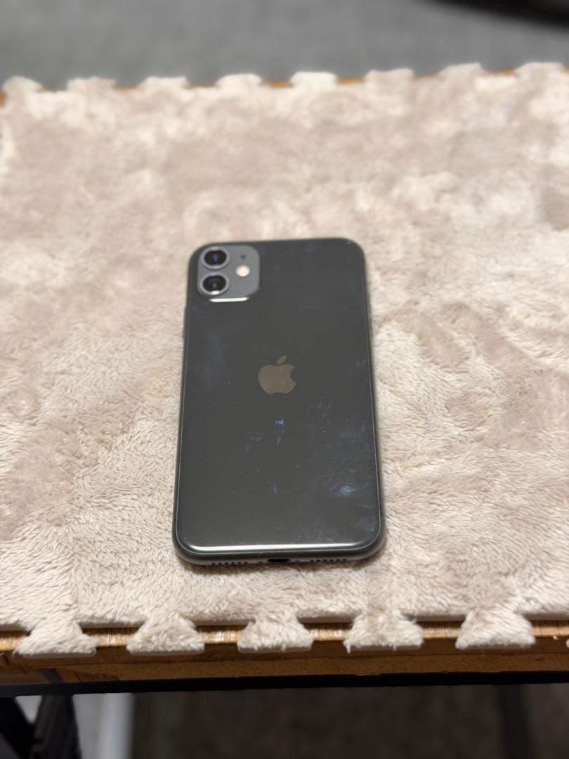 Apple iPhone 11 スペースグレー 本体