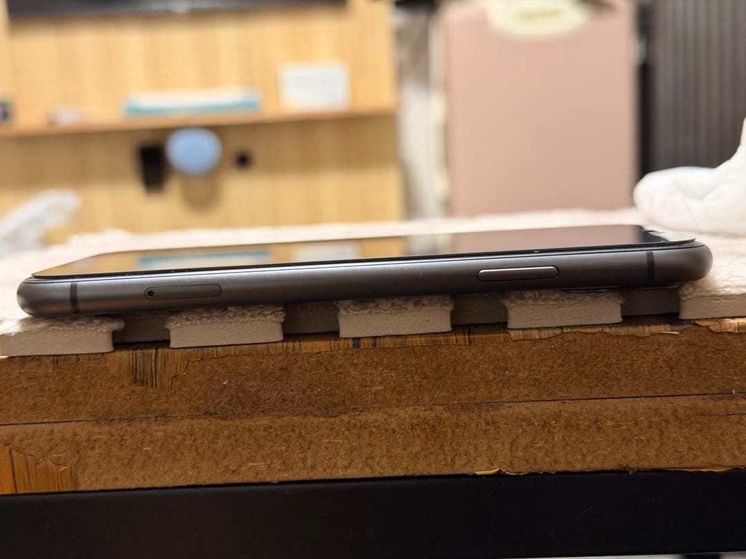 Apple iPhone 11 スペースグレー 本体