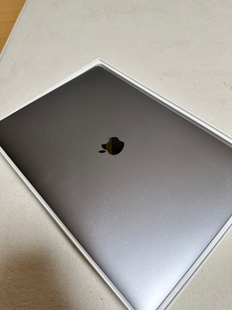 グラボ搭載！ CORE i7 16GB