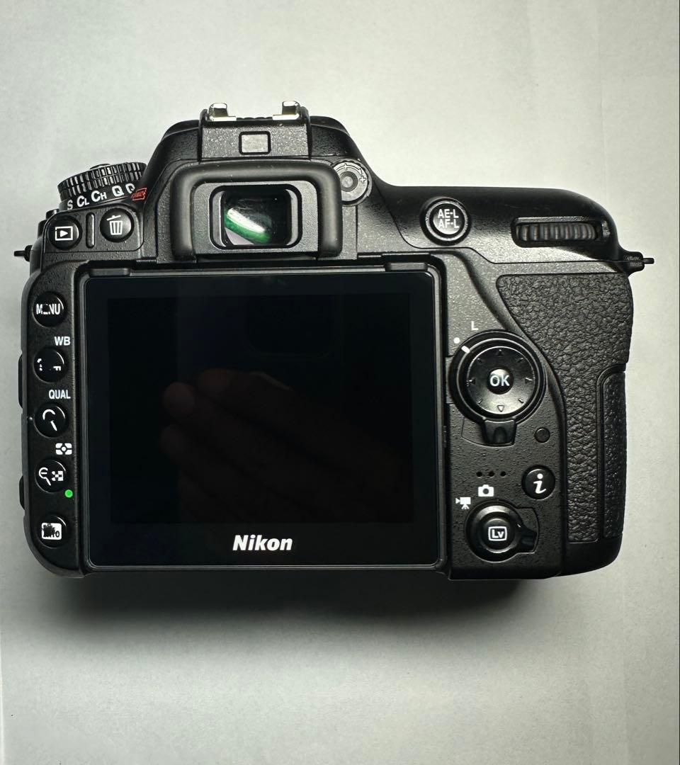 【6/16まで】Nikon D7500 一眼レフ カメラ 充電器・バッテリー付き