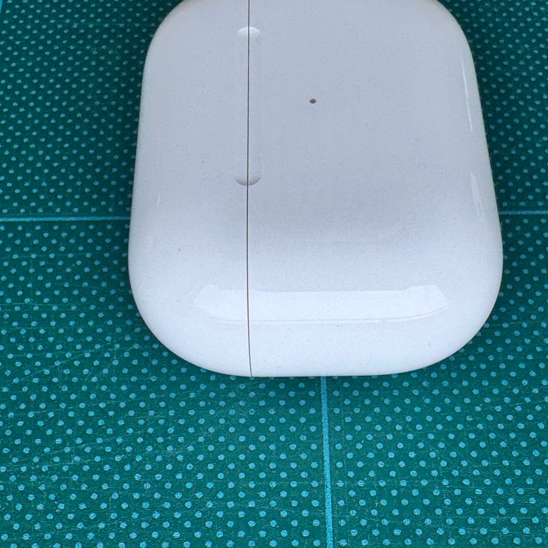 【美品・正規品】AirPodsPro第2世代 Lightnig 2022年モデル
