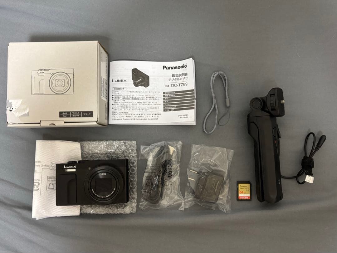 Panasonic Lumix DC TZ99 スタンド/メモリカードつき