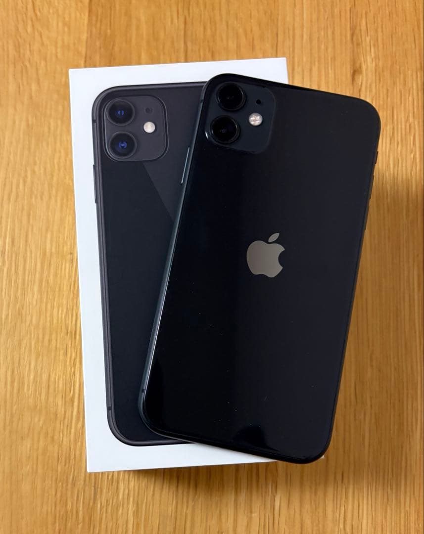 【美品】iPhone11 64GB ブラック SIMロック解除済