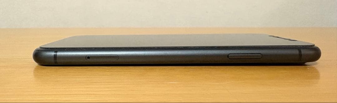 【美品】iPhone11 64GB ブラック SIMロック解除済