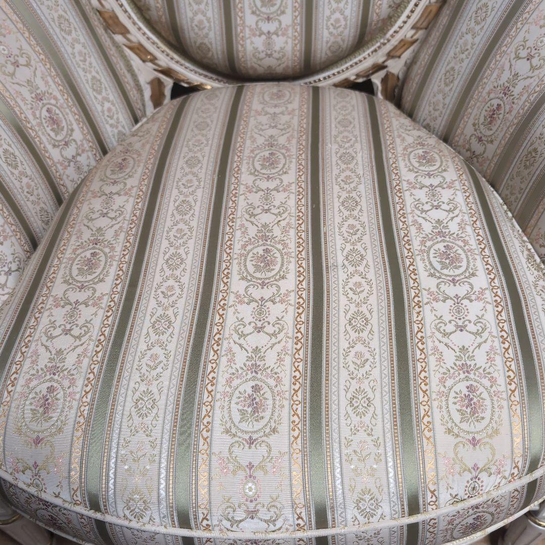 ロココスタイル アームチェア クリーム色