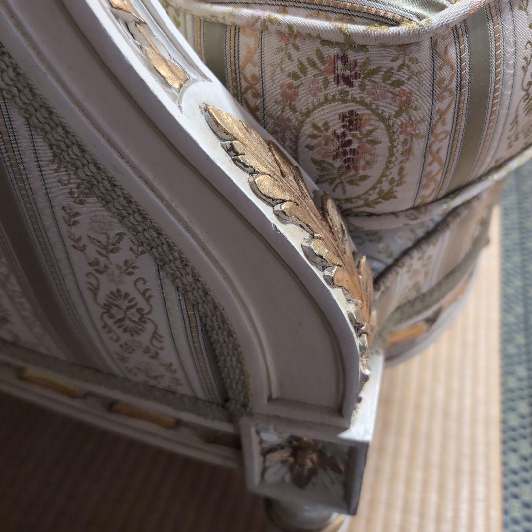 ロココスタイル アームチェア クリーム色