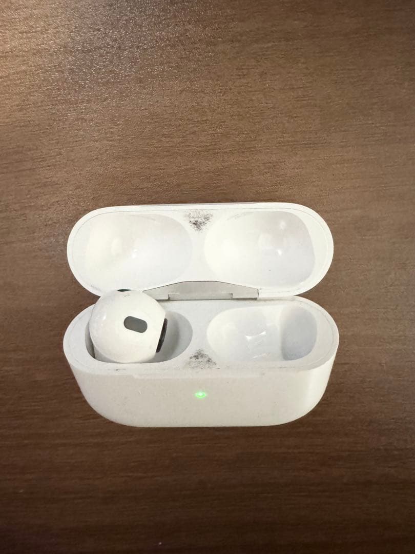 AirPods Pro 2世代　本体Ｌ側（左側のみ）ホワイト