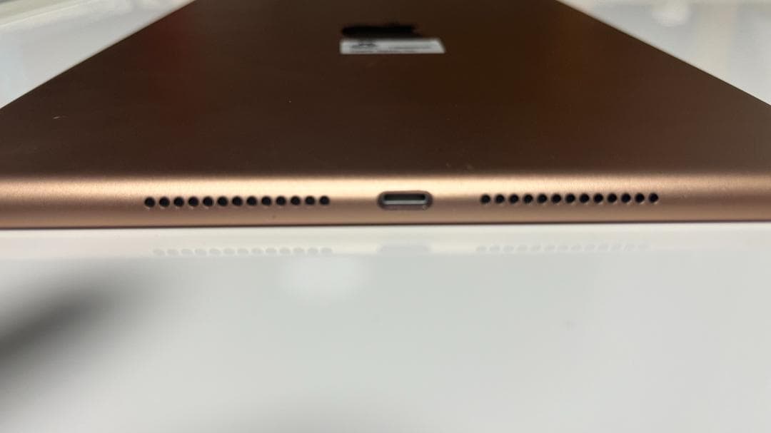 iPad 第8世代（10.2インチ）Wi-Fiモデル 32GB ゴールド