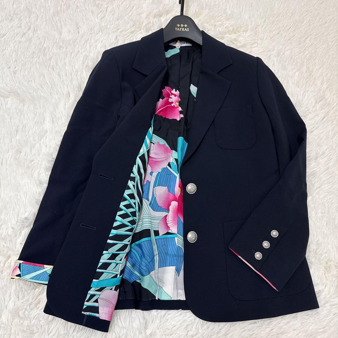 レオナール　テーラードジャケット　裏地総柄　花柄　大きいサイズ42 トリム　紺色