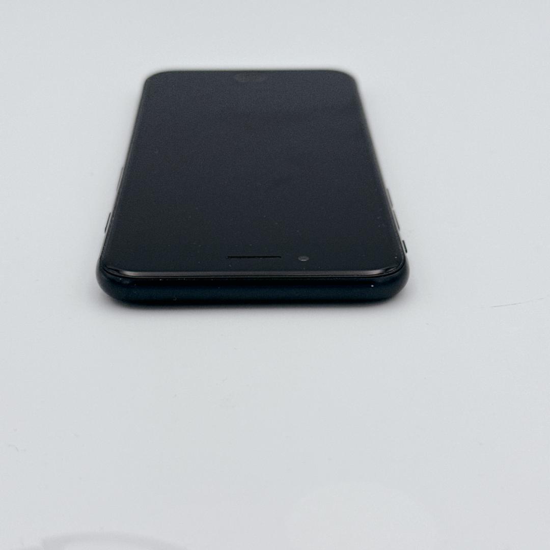 【美品】iPhoneSE 第3世代 64GB SIMフリー スターライト