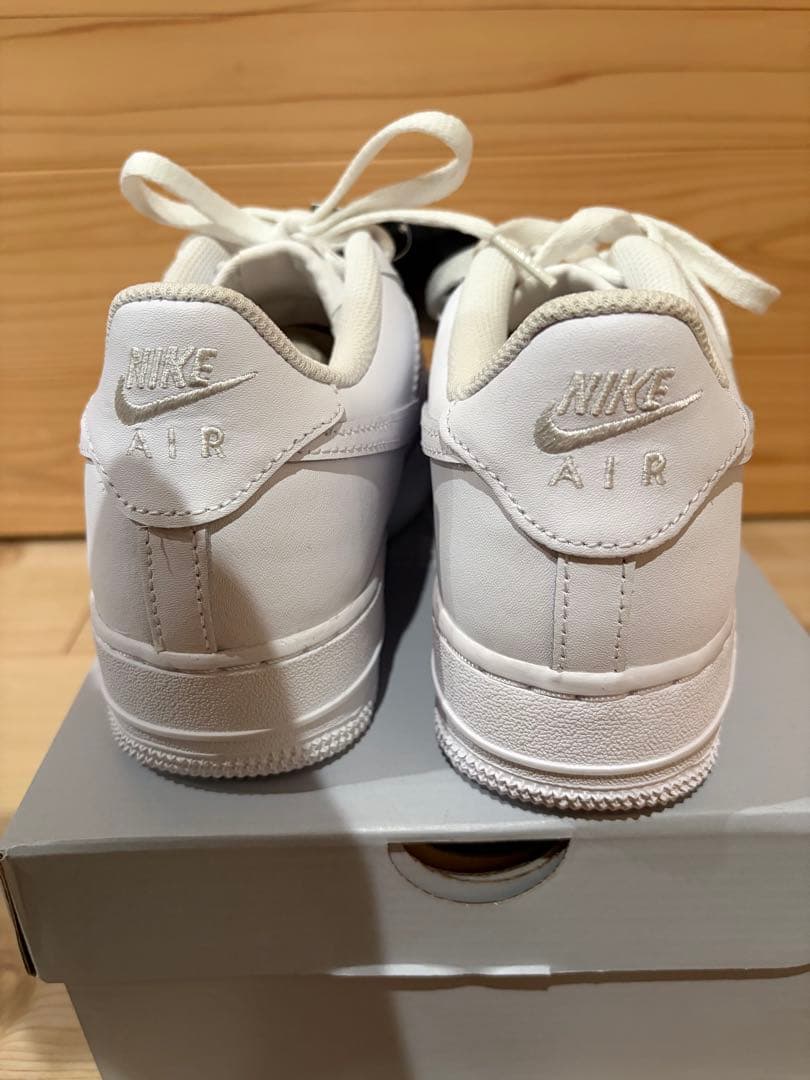 ナイキ エア フォース 1 LE ジュニアシューズ　24㎝