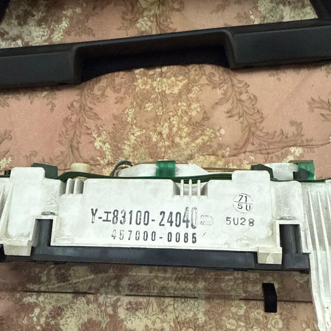 ソアラ　デジタルメーター　フード付き　スピードメーター 電子ディスプレイ