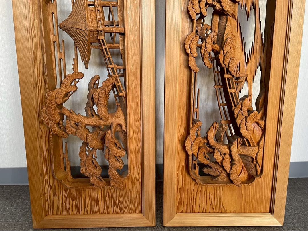 欄間　二枚組　木彫り　彫刻　松
