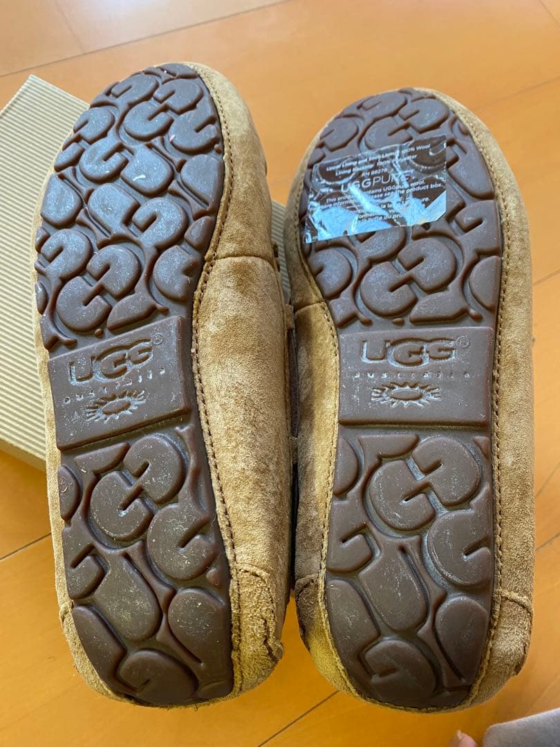 UGG モカシン　ブラウン　23 未使用