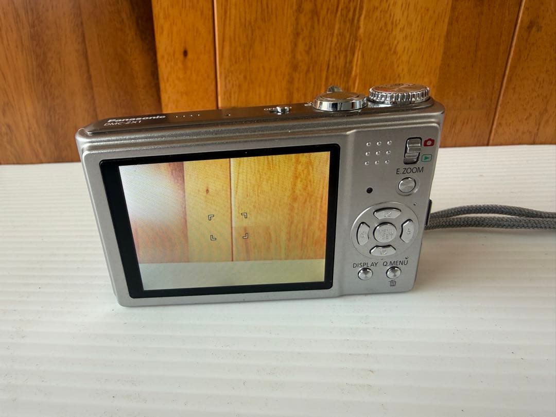 デジタルカメラ Panasonic LUMIX DMC-ZX1(a38)