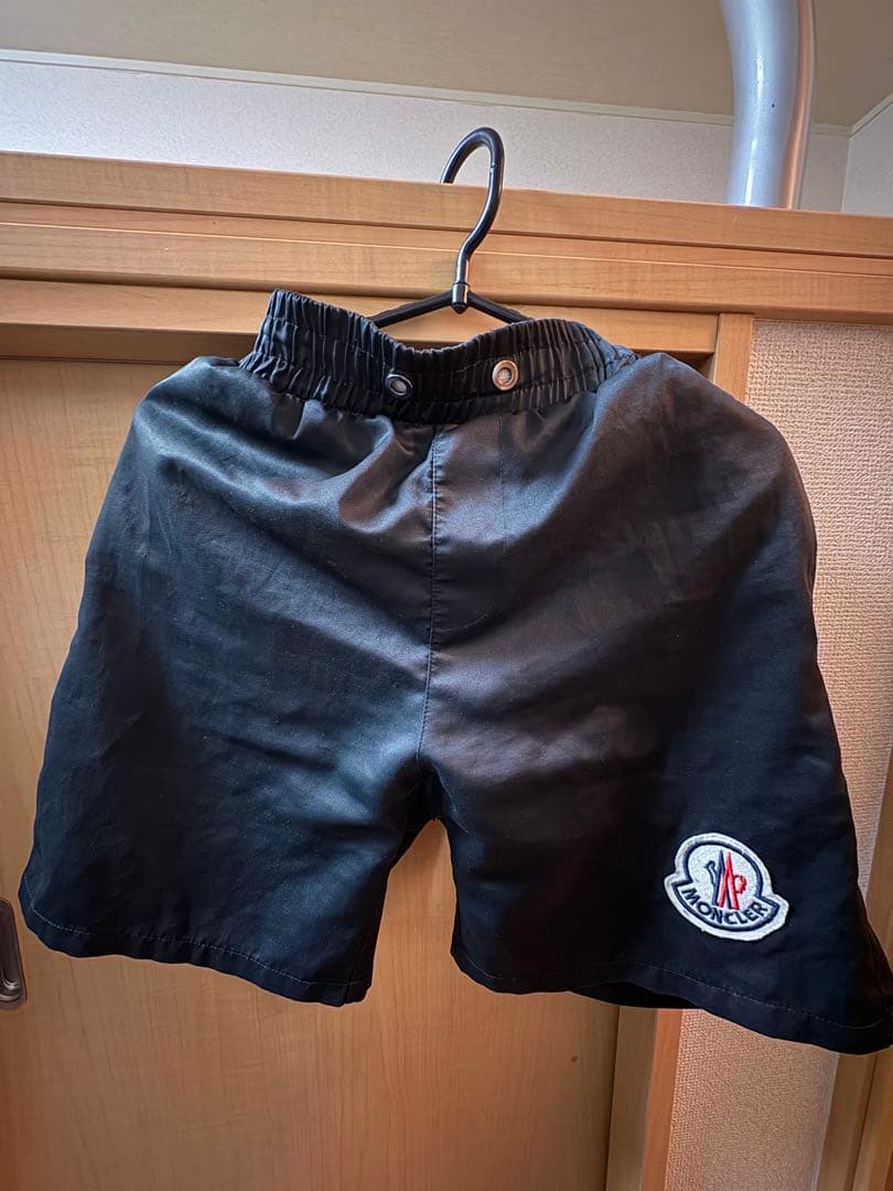 MONCLER ブラックショートパンツ Lサイズ