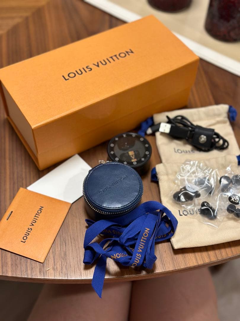 LOUIS VUITTON ワイヤレスイヤフォン 片耳欠品